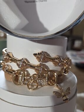 Gold Crystal Bee Charm Link Bracelet for Women